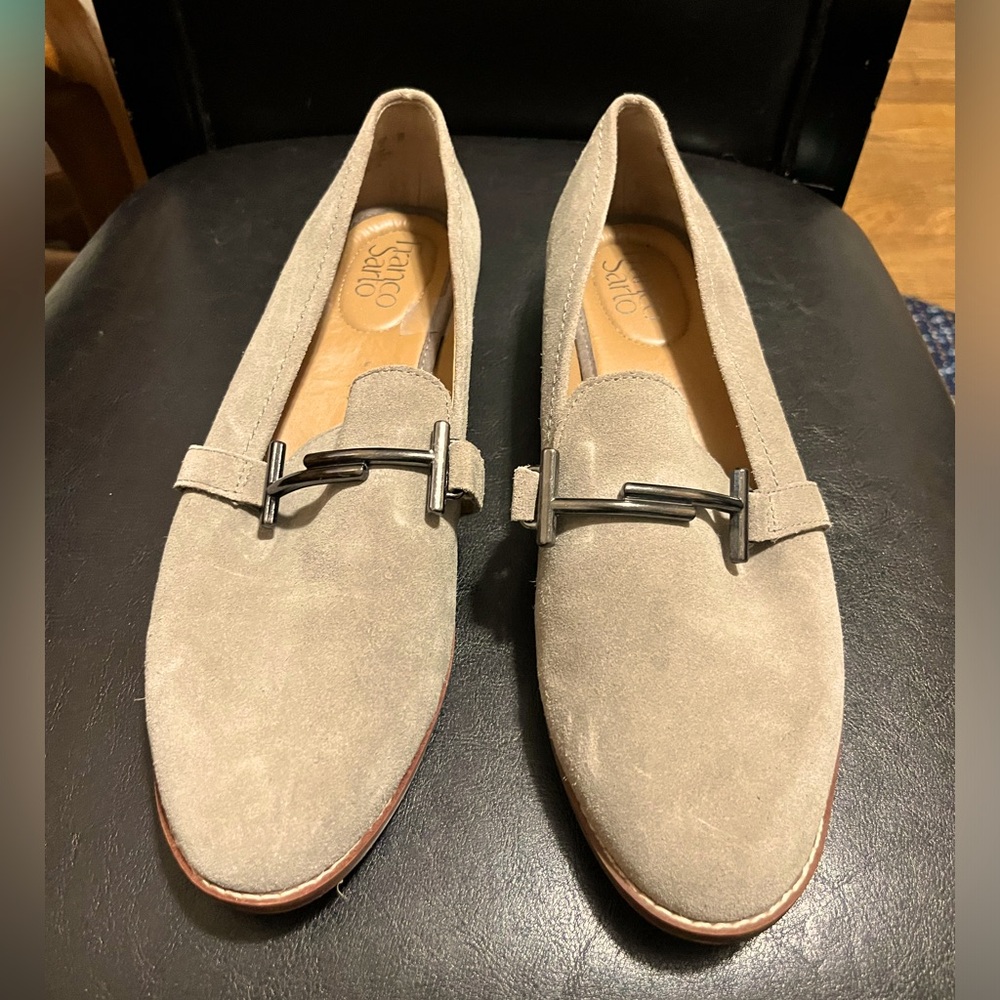 Women’s Size 10 Med Franco Sarto Taupe slip on Loafers Preowned EUC